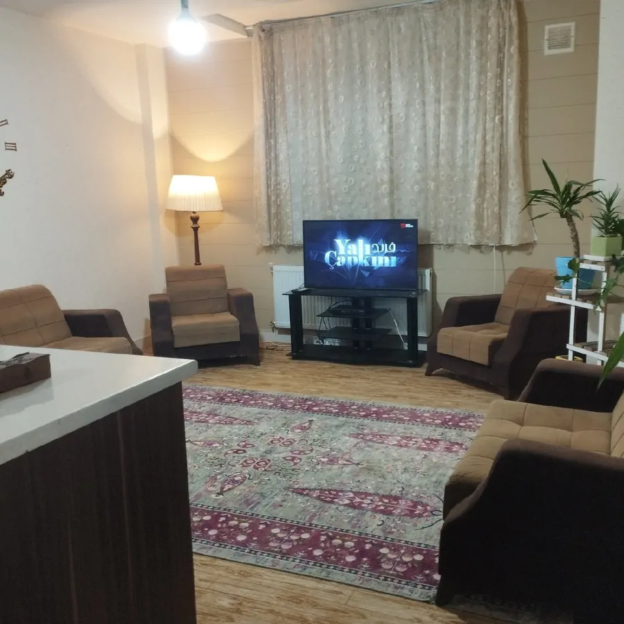 تصویر ۱ - آپارتمان اجاره کوتاه مدت در  صدرا