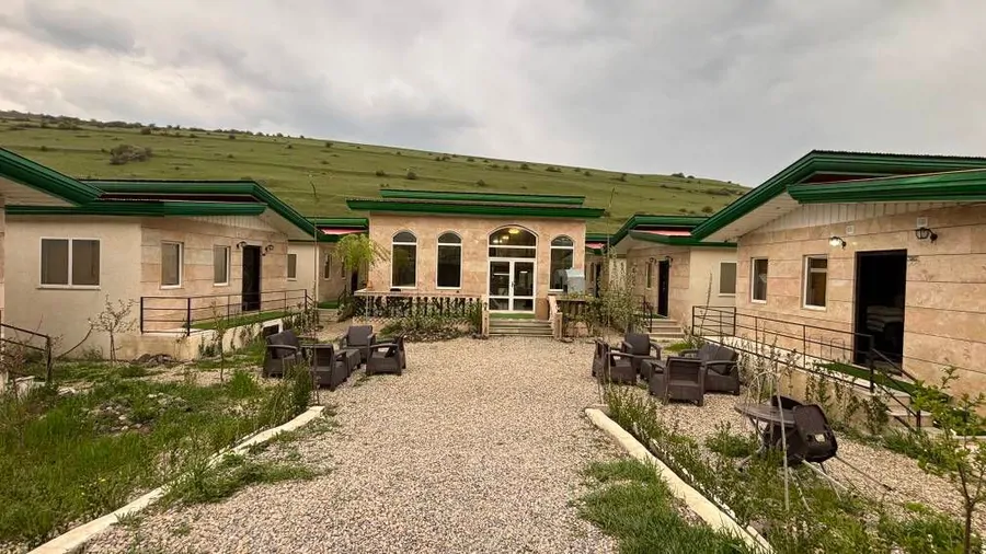 تصویر ۱ - سوییت مجتمع اقامتی پذیرایی بهشت کوهستان در نمین