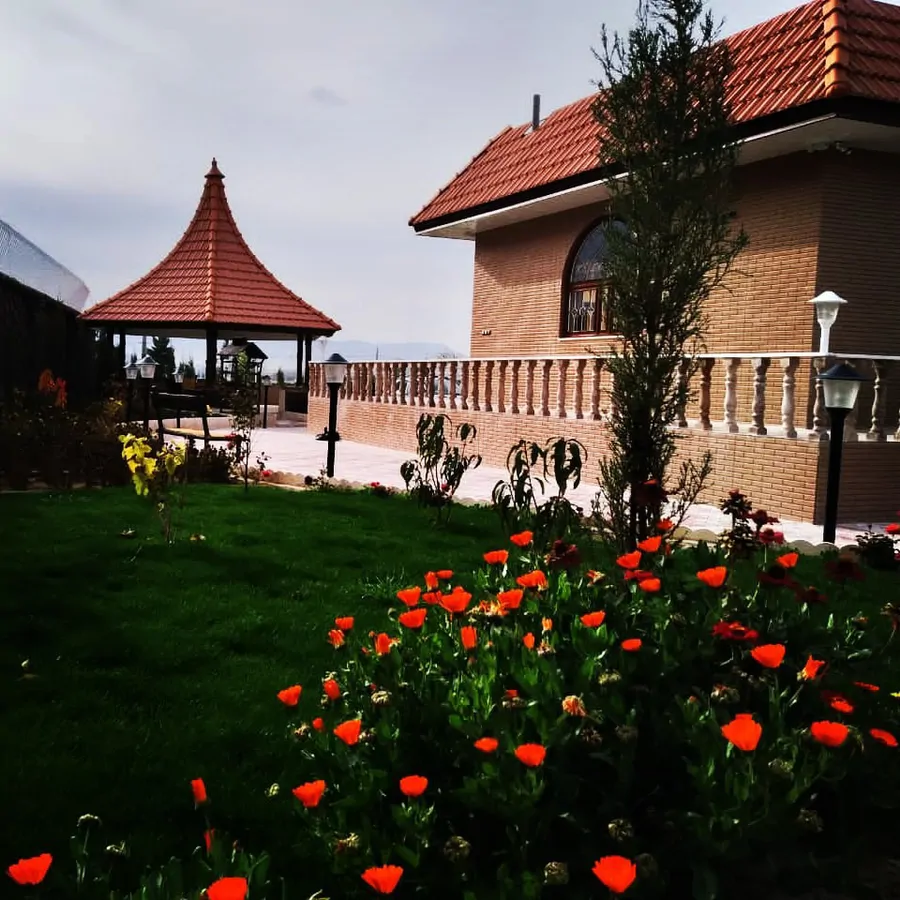 تصویر ۱ - ویلا باغ سروناز در  زرقان