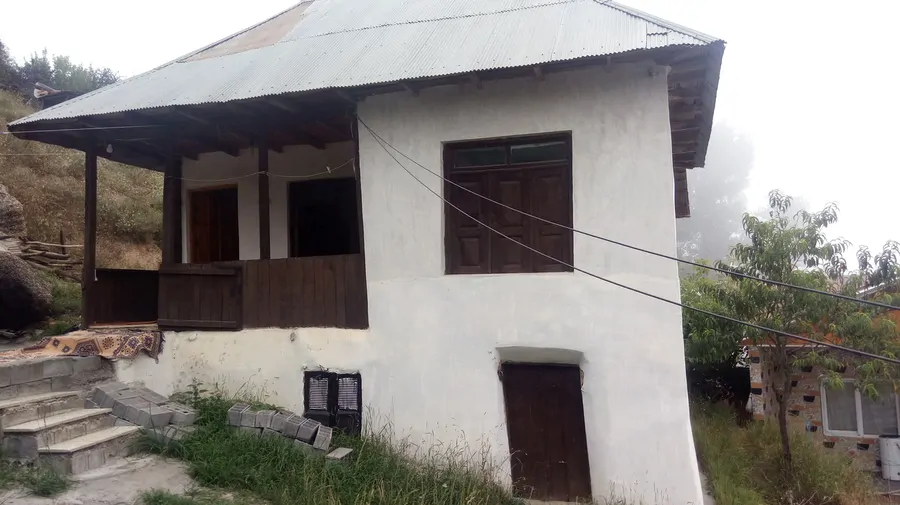 تصویر ۱ - کلبه اقامت گاه تا ابشار با کمتر 5دقیقه پیاده روی در  بابل