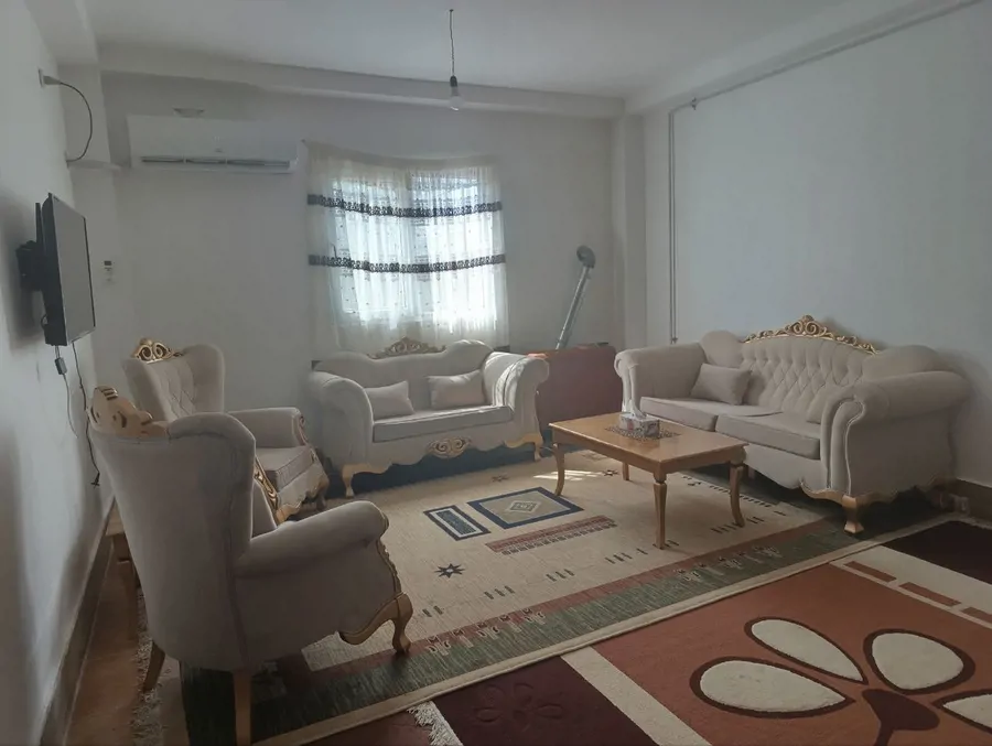 تصویر ۱ - خانه  شادی  در  مینودشت