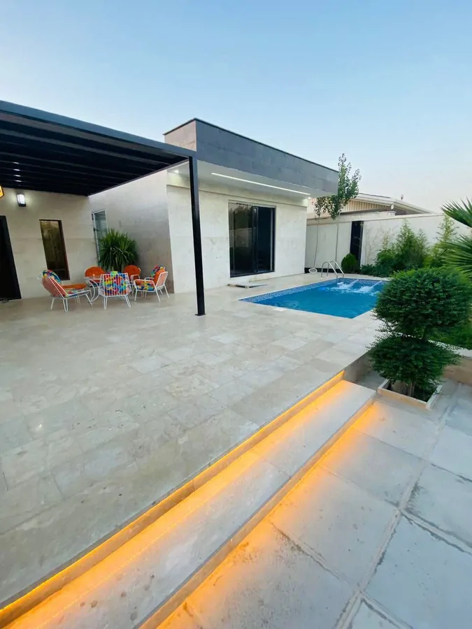 تصویر ۱ - ویلا استخردار آبگرم بوستان (5) با جکوزی در چهارباغ