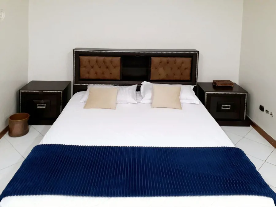 تصویر ۱ - آپارتمان ویدا (میدان ولیعصر) در  تهران