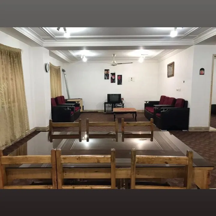 تصویر ۱ - سوییت سوییت سرخ اُ  در  خلیل شهر