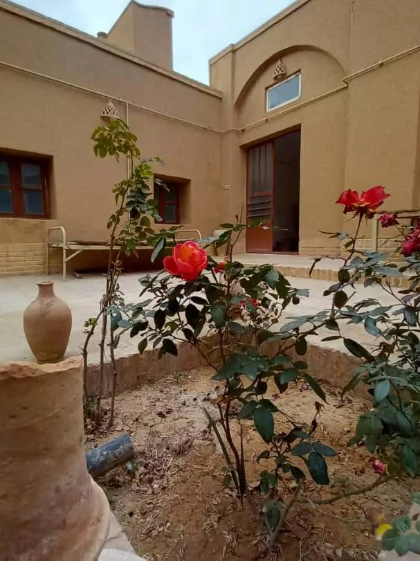 تصویر ۱ - اقامتگاه بوم‌گردی خانه سرو در  اردکان