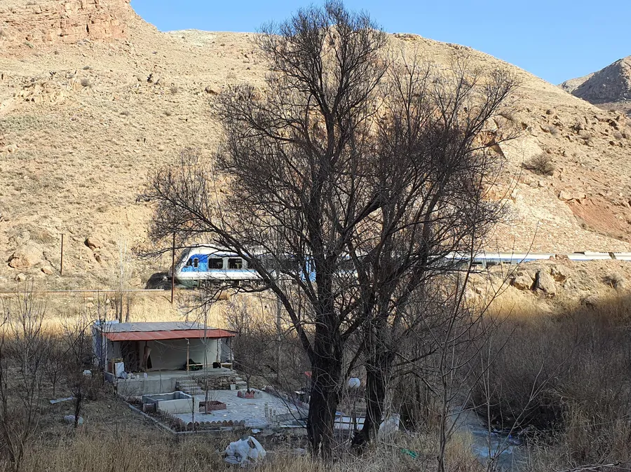 تصویر ۱ - روستایی و عشایری راکشه گاردن در  فیروزکوه 