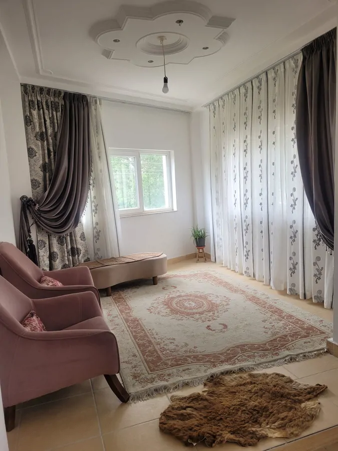 تصویر ۱ - آپارتمان مبله آلبالو  در  نمین