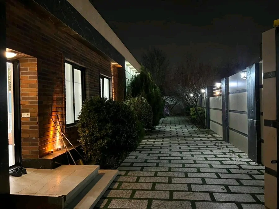 تصویر ۱ - ویلا ویلای مدرن و لوکس رز در چهارباغ