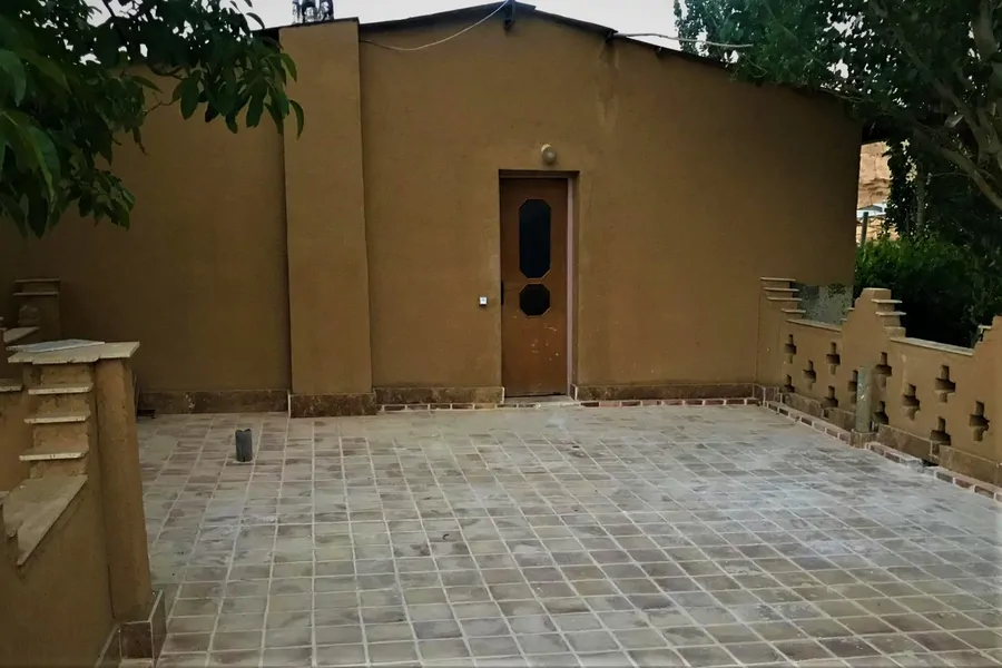 تصویر ۱ - اقامتگاه بوم‌گردی سرای معلم  در  نطنز