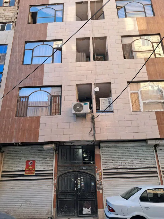 تصویر ۱ - آپارتمان آپارتمان آرام وبدون سرو صدا ،جایی برای زائرین عزیز اتوبوس مترو ۱۰ دقیقه در مشهد