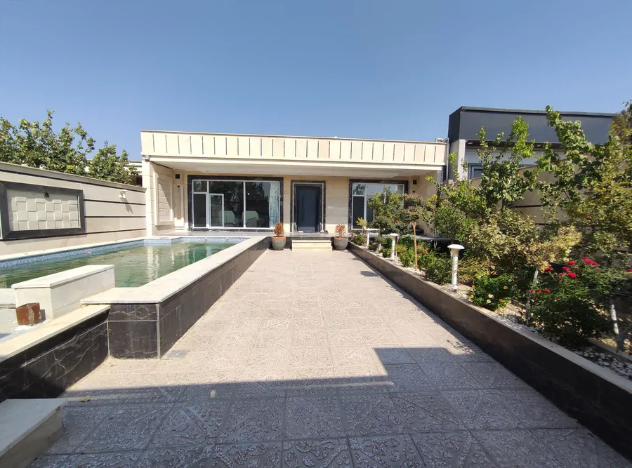 تصویر ۱ - ویلا استخردار آبگرم کارن کوچولو با بیلیارد در چهارباغ