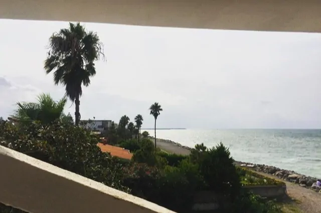 تصویر ۱ - ویلا ساحلی لب دریا تو حیاط در  دریاکنار