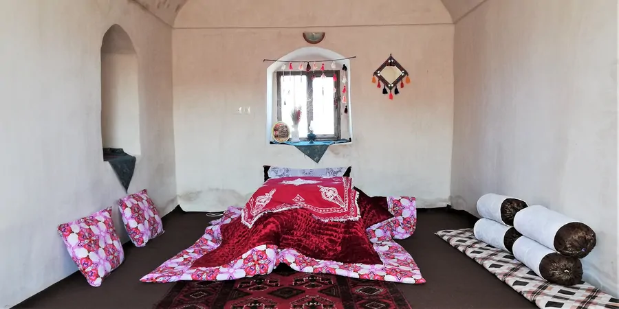 تصویر ۱ - اقامتگاه بوم‌گردی رستم خان (اتاق 2) در  فردوس