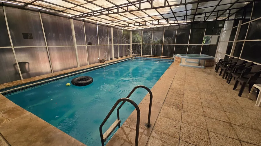 تصویر ۱ - ویلا استخردار آبگرم مهرآذین در  شهریار