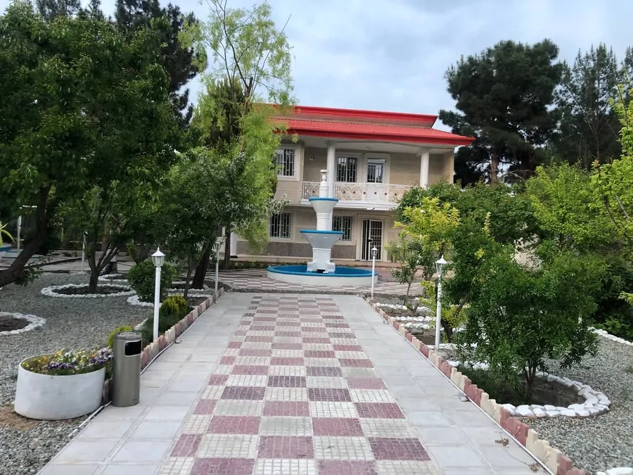 تصویر ۱ - ویلا استخردار آبگرم کهن شاهان با استخر و بیلیارد در  شهریار