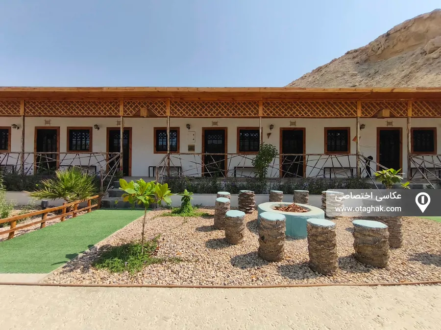 تصویر ۱ - اقامتگاه بومگردی رامش (اتاق ساحل) با صبحانه رایگان در قشم