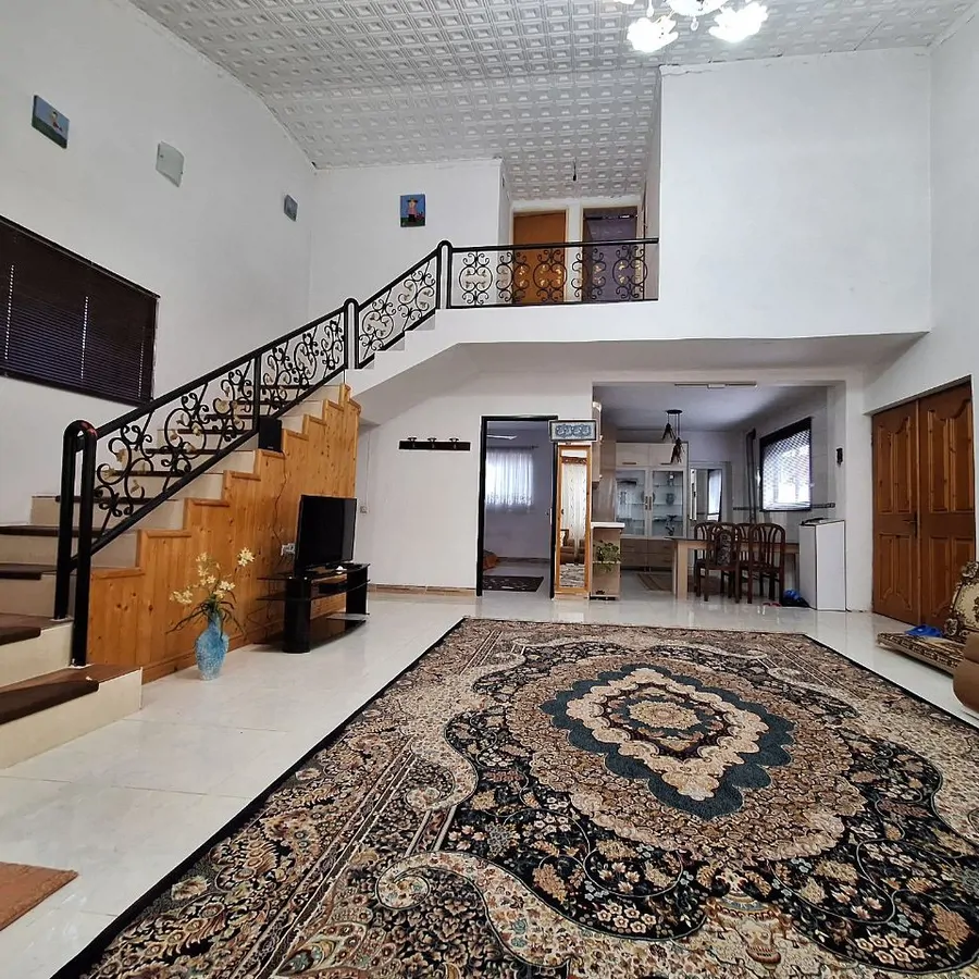 تصویر ۱ - ویلا ویلا ساحلی با حیاط دلباز  در  سرخ رود