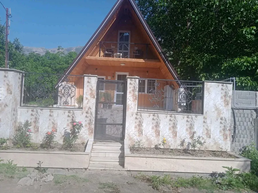 تصویر ۱ - کلبه کلبه سویسی هیرکان در سوادکوه