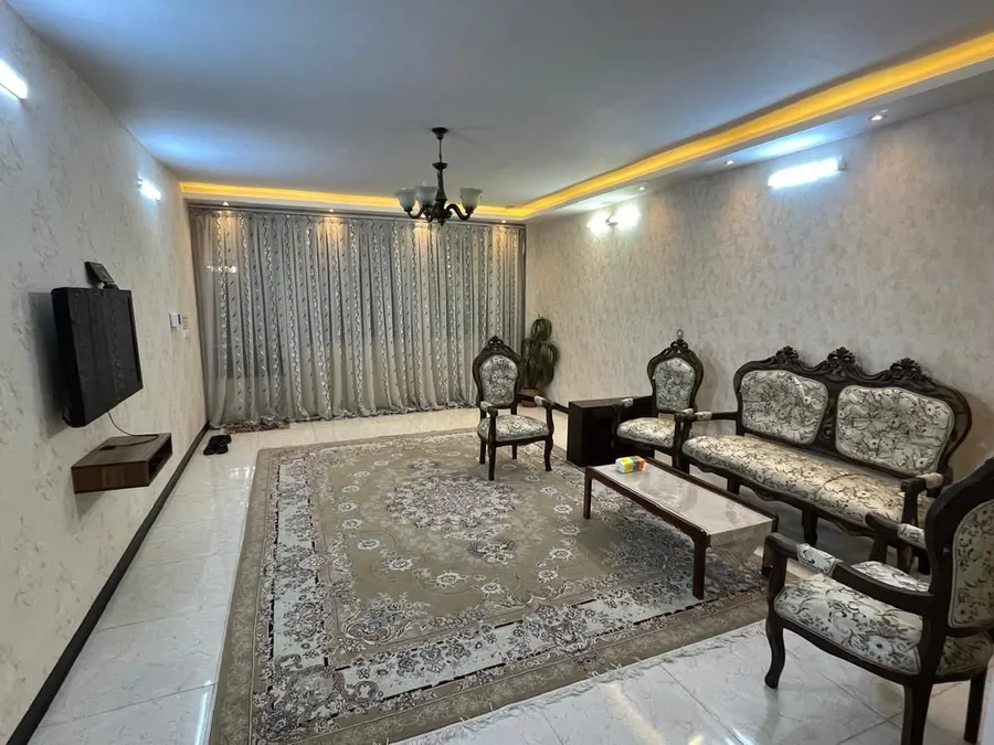 تصویر ۱ - خانه لوکس مبله سادات (نزدیک حرم) در قم