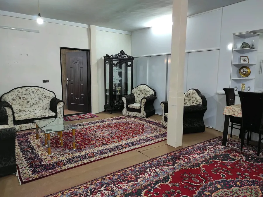 تصویر ۱ - خانه مبله صدرا در اردبیل