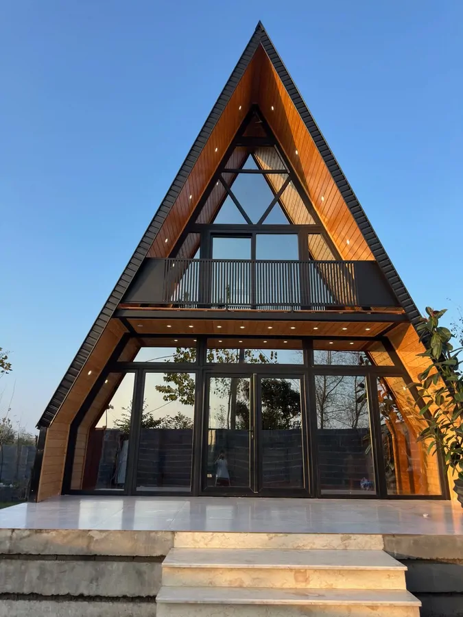 تصویر ۱ - کلبه کلبه خان در  انزلی