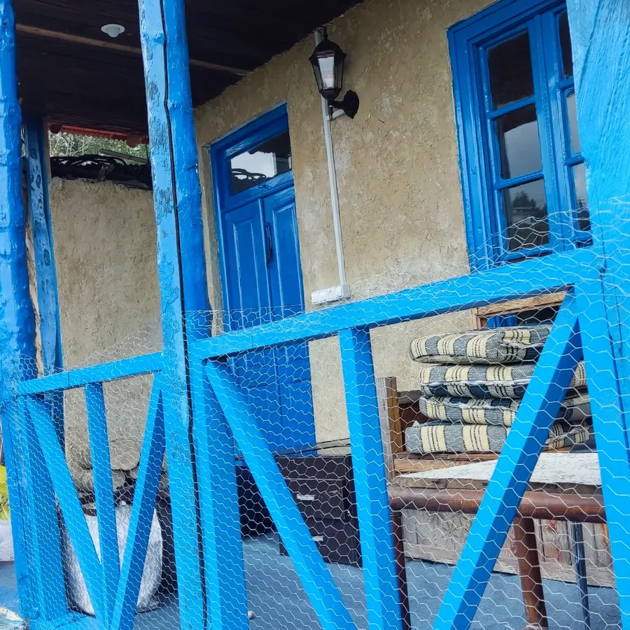 تصویر ۱ - روستایی و عشایری کلبه ی چوبی در  نشتارود