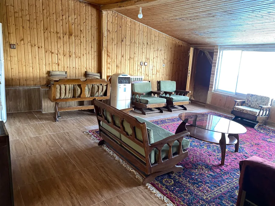 تصویر ۱ - کلبه دبلکس با ویو کوه وروستا در فضایی دنج وارام در طالقان