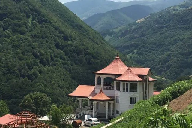 تصویر ۱ - ویلا بام گردنه حیران در  آستارا