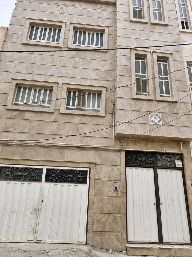 تصویر ۱ - خانه لاکچری،دلباز،دردل کویر در یزد