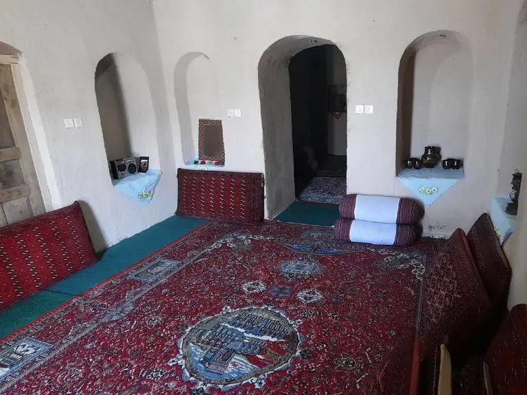 تصویر ۱ - اقامتگاه بوم‌گردی آناده (اتاق 2) در  الموت