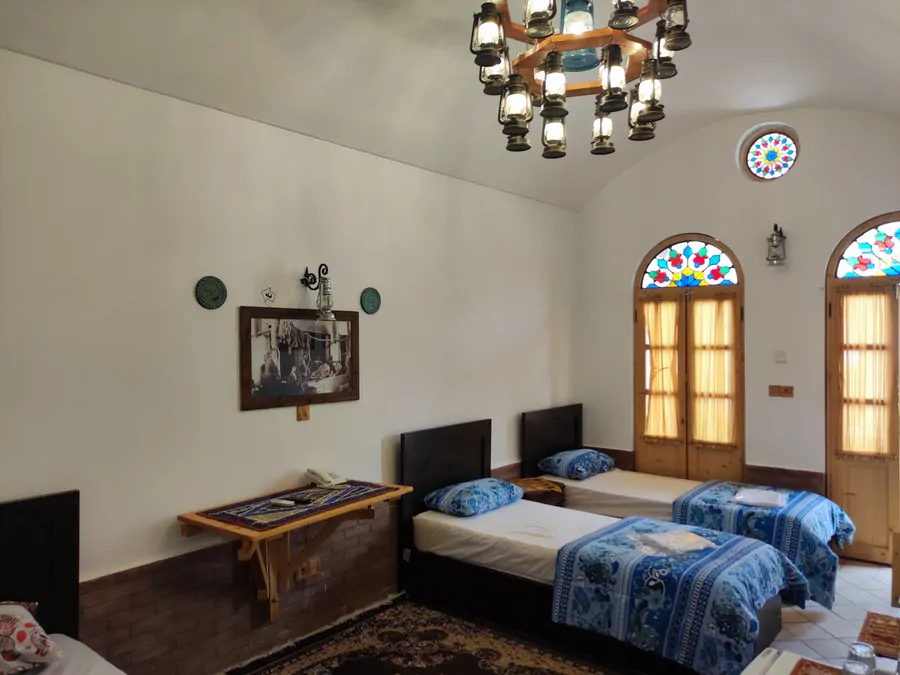 تصویر ۱ - هتل سنتی فانوس ویونا (پل) در  کاشان