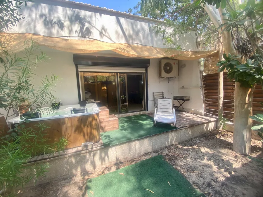 تصویر ۱ - ویلا استخردار پیش ساخته آبگرم (2 vip) با جکوزی و بیلیارد در کیش