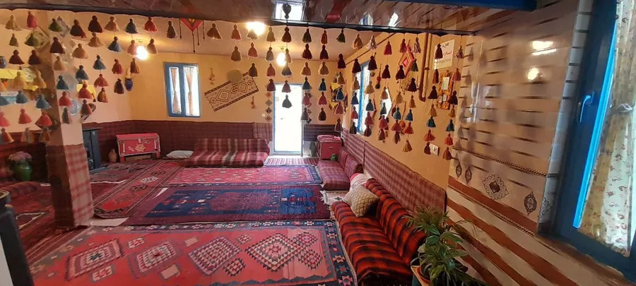 تصویر ۱ - اقامتگاه بوم‌گردی هانیس  در  سنندج