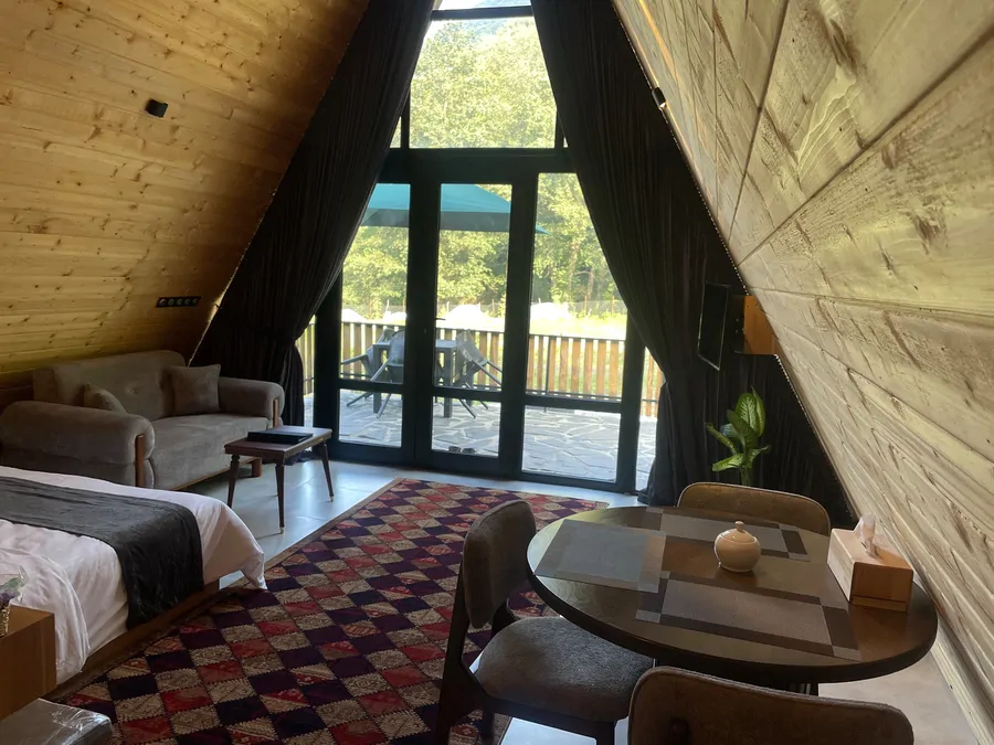 تصویر ۱ - کلبه سوئیسی دیدار (2) در  شهسوار