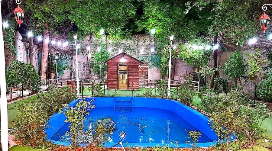 تصویر ۱ - ویلا لاکچری استخردار عمارت طلایی در ورامین