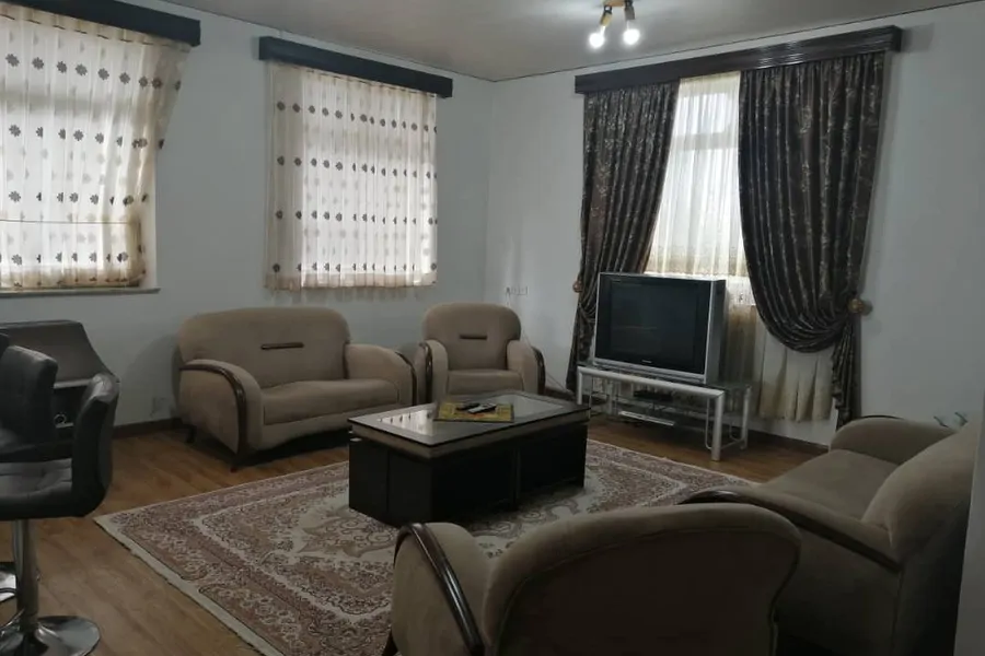 تصویر ۱ - خانه علیزاده ۳ در  انزلی