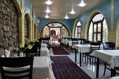 تصویر ۱ - هتل سنتی ستاره کویر (واحد۱۳) در  گرمسار