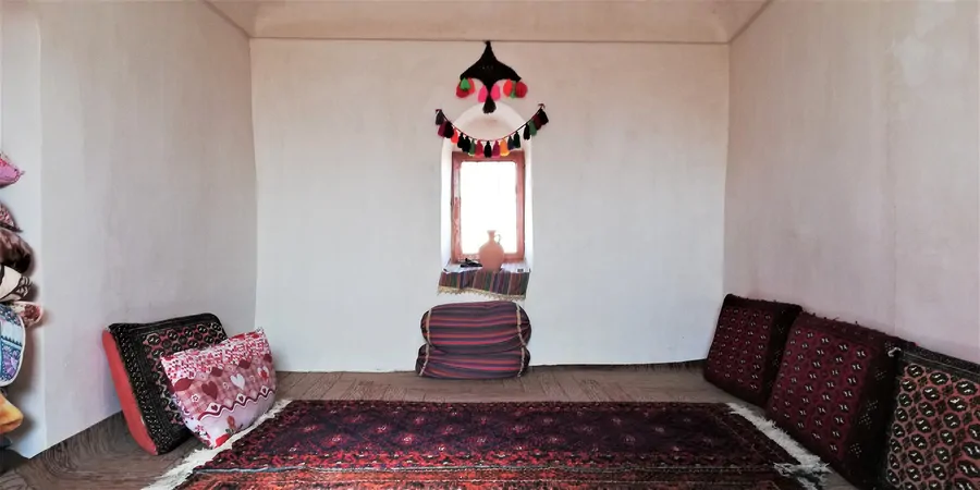 تصویر ۱ - اقامتگاه بوم‌گردی عمو حسن (اتاق 2) در  فردوس