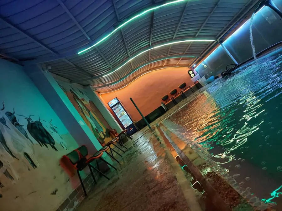 تصویر ۱ - ویلا  باغچه عمارت  در  بندر عباس