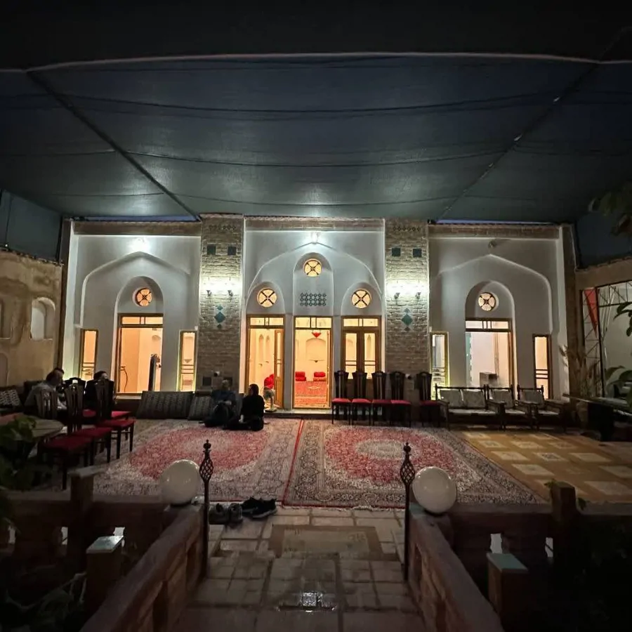 تصویر ۱ - اقامتگاه بوم‌گردی عمارت سنتی فیروزه در  اصفهان