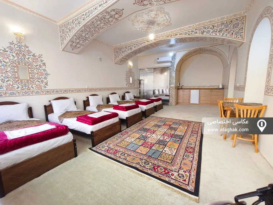 تصویر ۱ - ویلا مجموعه اقامتی ماهور "اتاق خواجو پنج تخته " در اصفهان