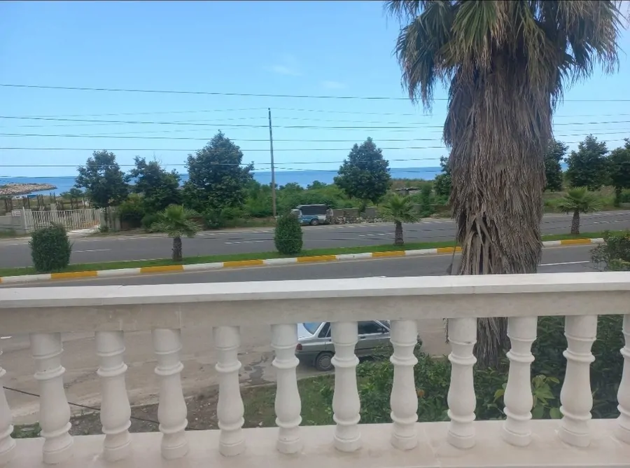 تصویر ۱ - ویلا نزدیک ساحل حیاط دار  در  رامسر