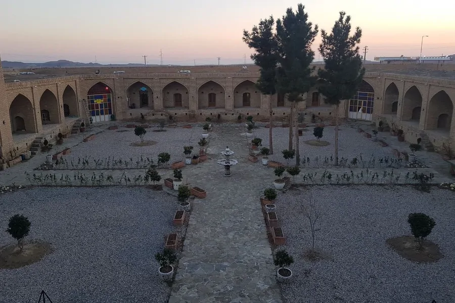 تصویر ۱ - اقامتگاه بوم‌گردی کاروانسرای شاه عباسی لاسجرد در  سرخه