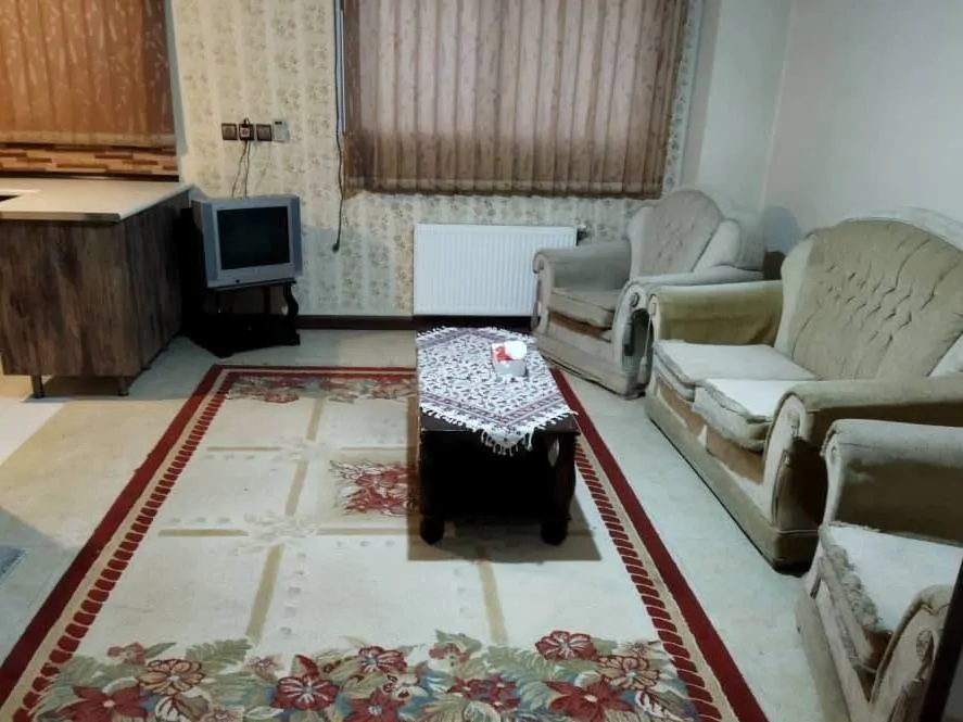 تصویر ۱ - خانه مبله میدان نقش جهان(واحد2) در  اصفهان