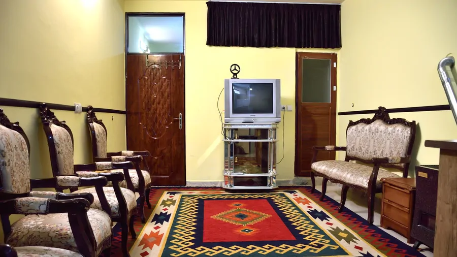 تصویر ۱ - آپارتمان شیخ طوسی (طبقه همکف) در  اصفهان
