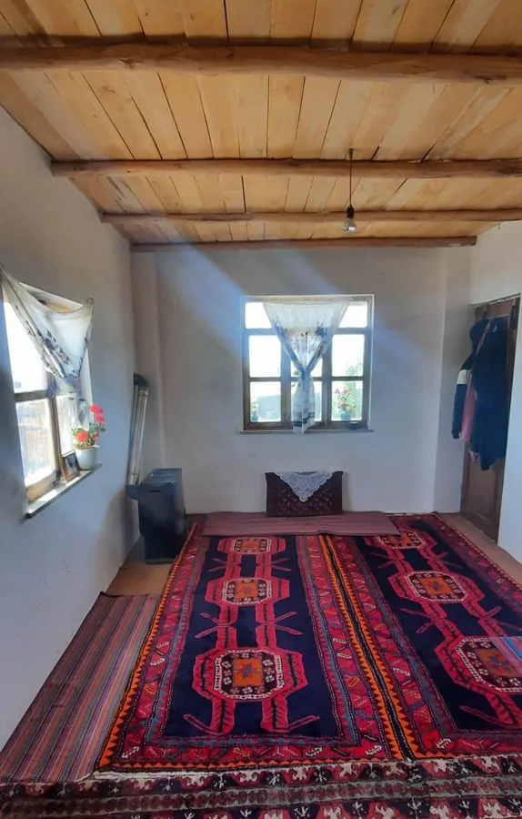 تصویر ۱ - اقامتگاه بوم‌گردی اتاق گل شمعدانی( بومگردی ساری بلاغ) در  اردبیل