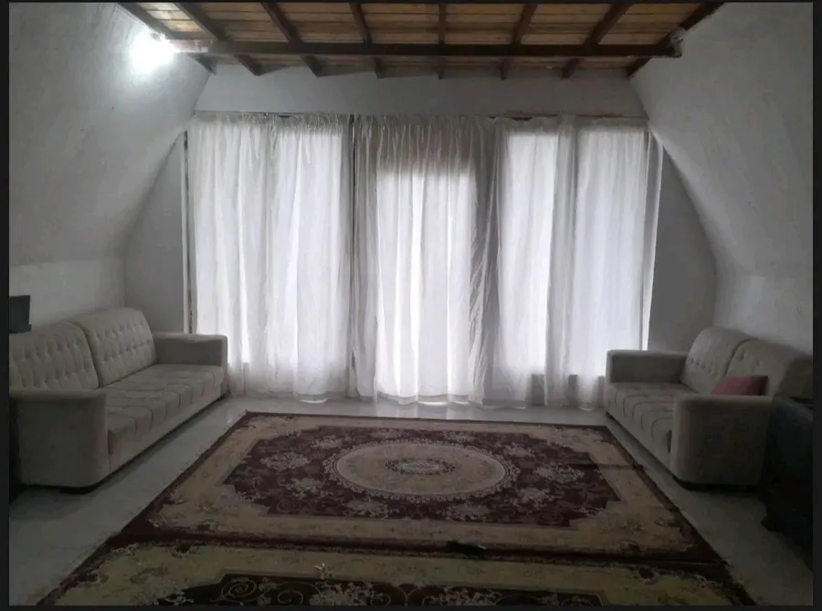 تصویر ۱ - کلبه سوئیسی بوم گردی نوبهار در شاندرمن