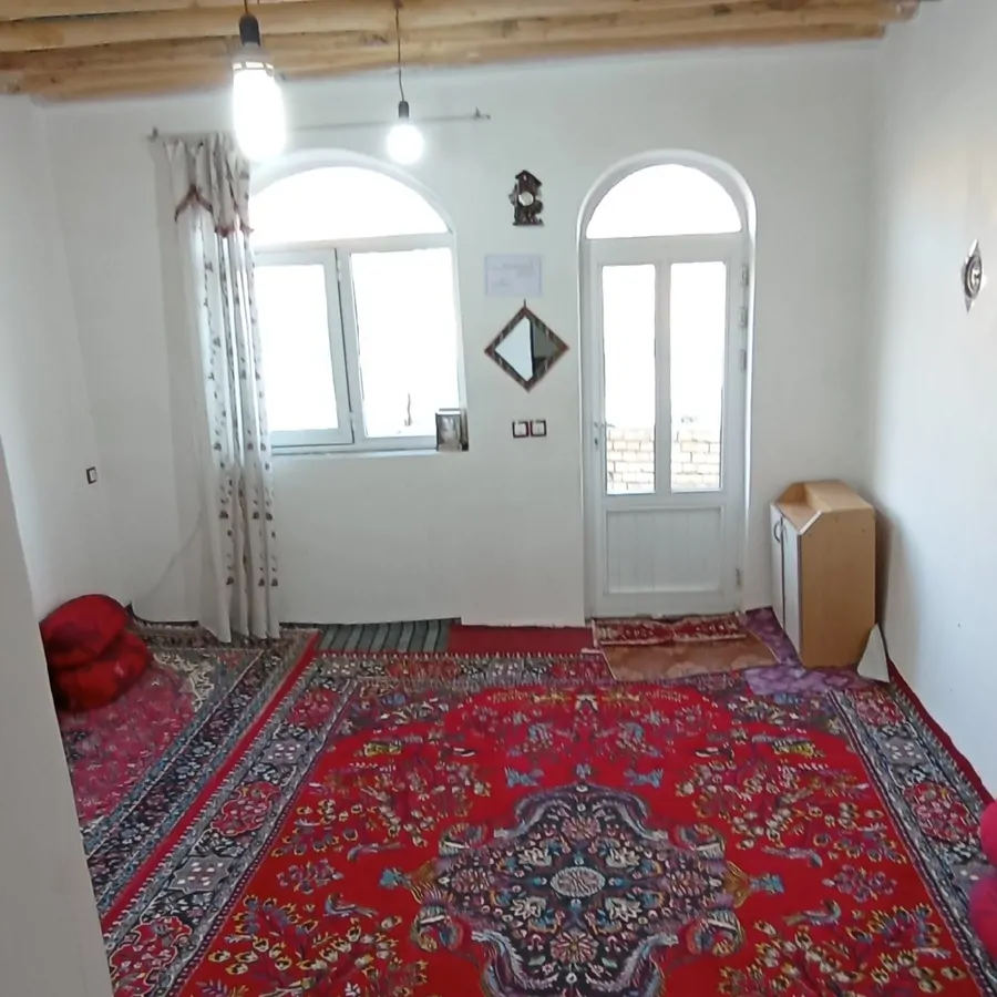 تصویر ۱ - اقامتگاه بوم‌گردی کسری(واحد ۱) در  تکاب