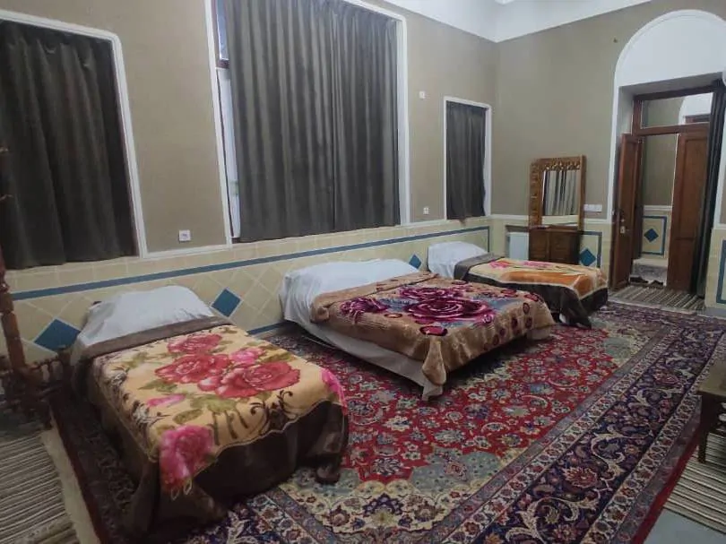 تصویر ۱ - اقامتگاه بوم‌گردی عمارت خان نشین (4 تخته) در  نائین