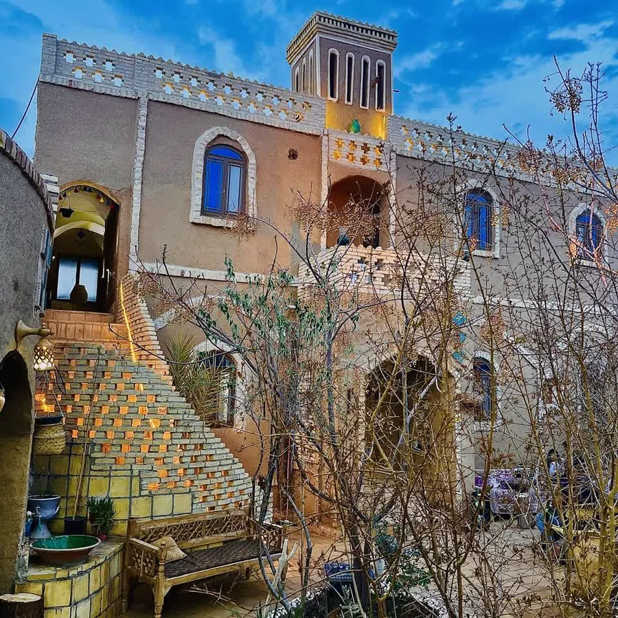 تصویر ۱ - اقامتگاه بوم‌گردی شب های نخلستان حاجی ابادزرین ثقف در  اردکان